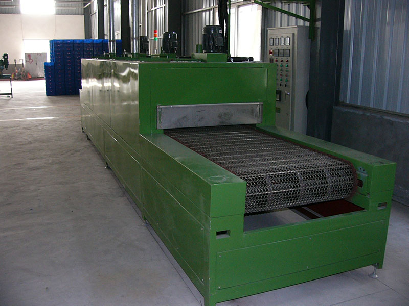 加热冷却输送机